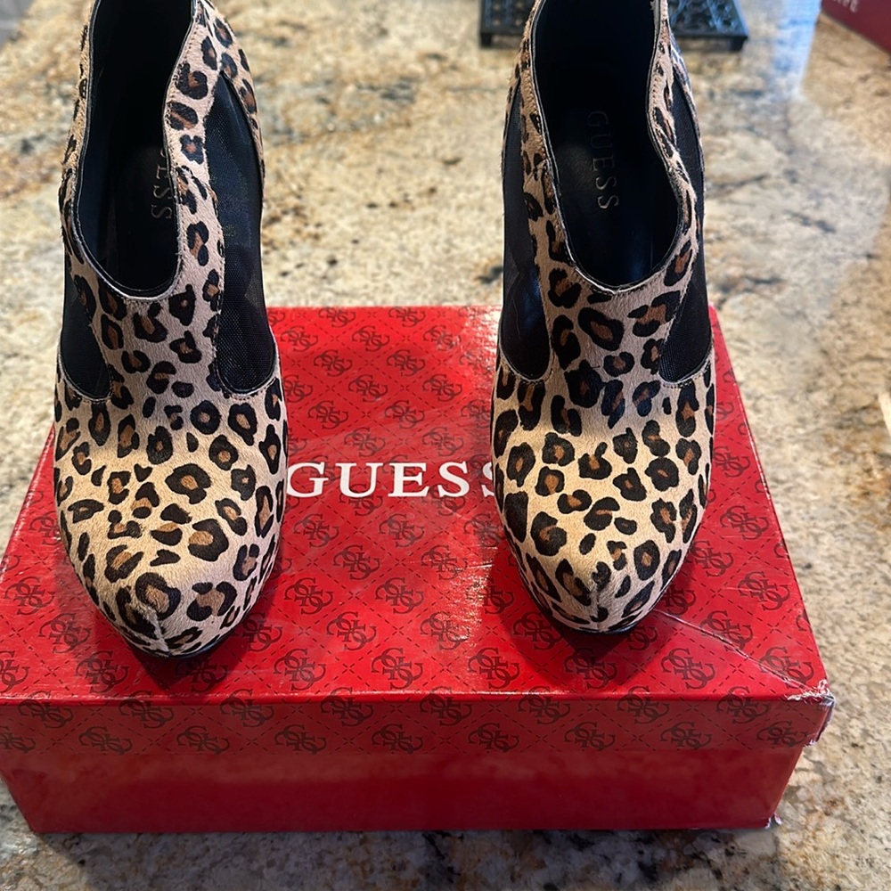 Guess  Parshaly Bootie
